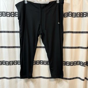 Nike Dri Fit Capris